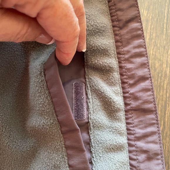 Eddie Bauer Lightweight Hooded Jacket Purple size S - Picture 9 of 16
